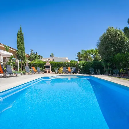 Bernardo Villa Port de Pollença
